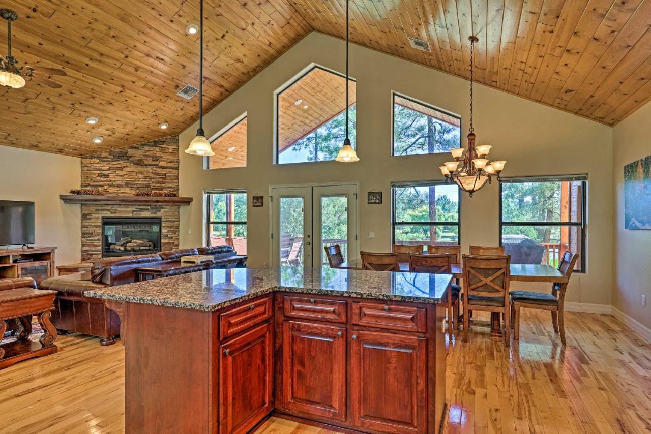 Serene Lakeside Cabin With Decks And Edler Lake Views! Pinetop-Lakeside Exterior photo
